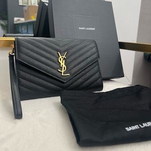 Cassandre Flap Pouch